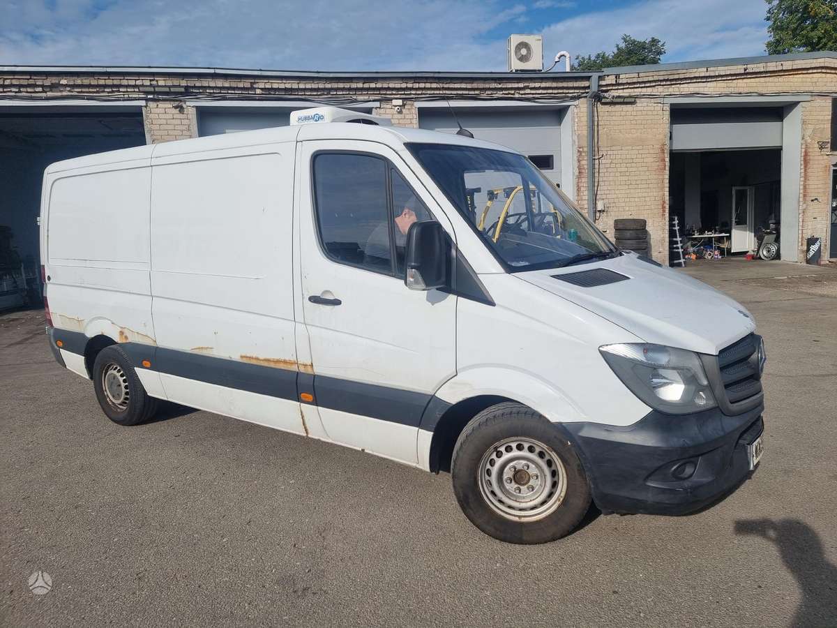 Mercedes-Benz Sprinter, preču