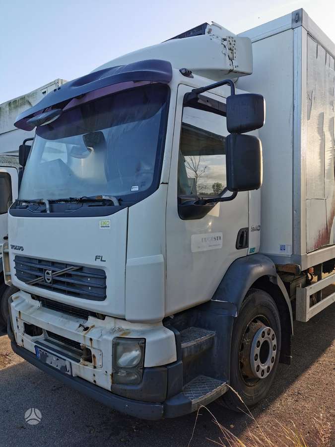 Volvo FL240, kravas automašīnas