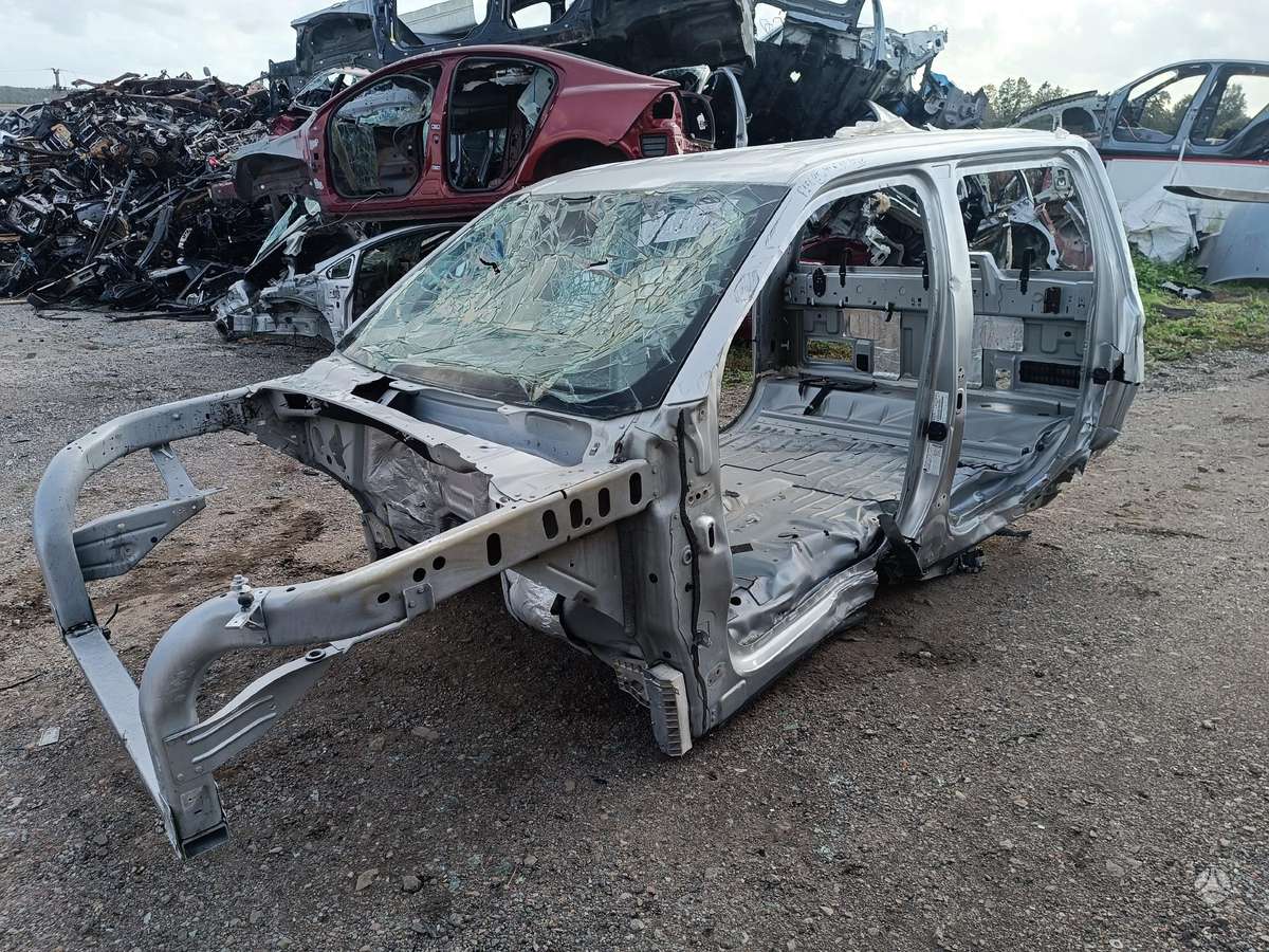 Ford F-150 frame rails (fornt, rear)