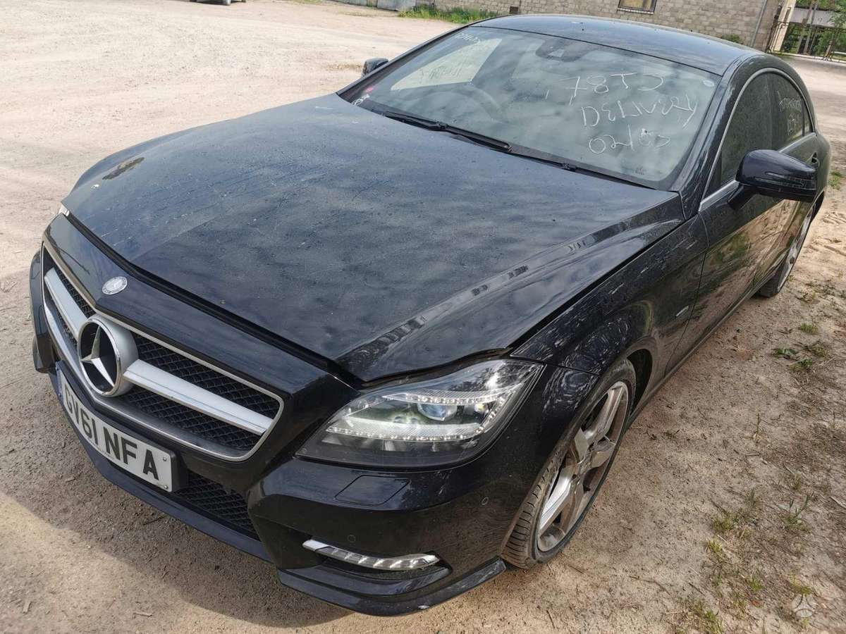 Mercedes-Benz CLS350 по частям