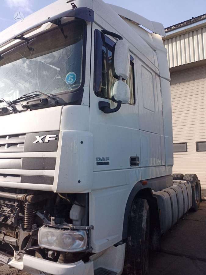 DAF FT XF105, vilkikai