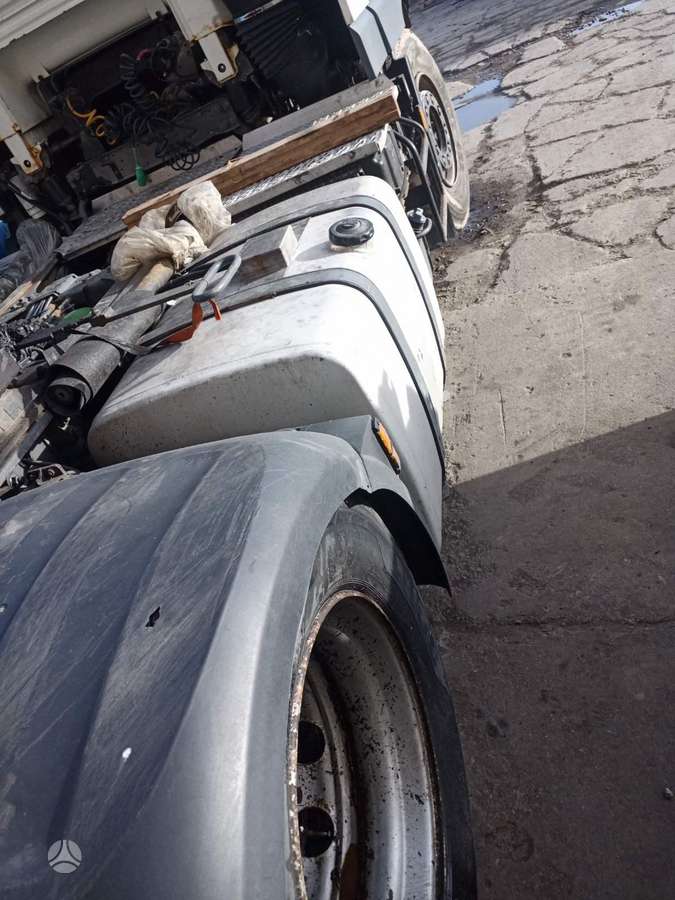 DAF FT XF105, vilkikai