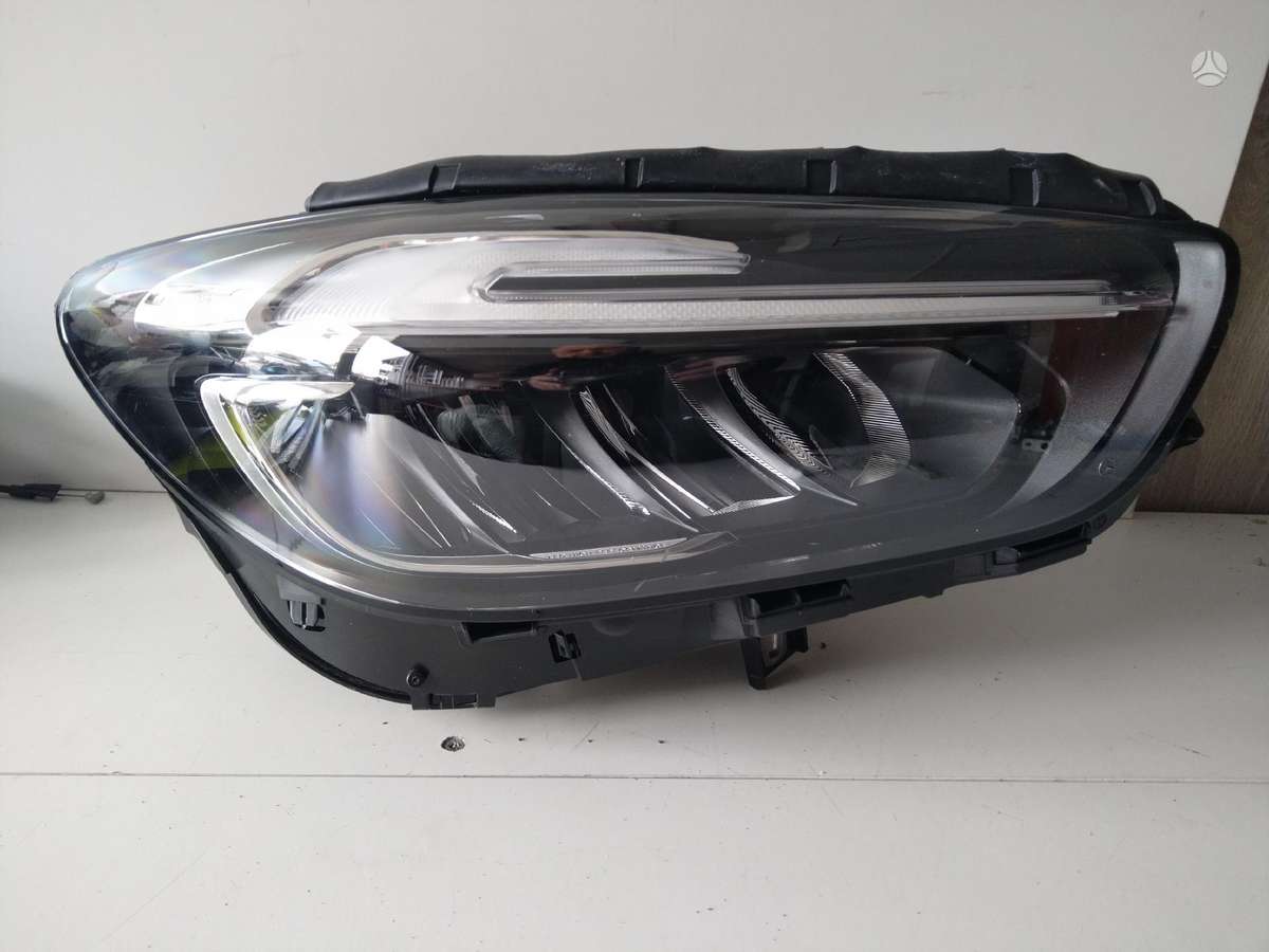Mercedes-Benz B klasė lights
