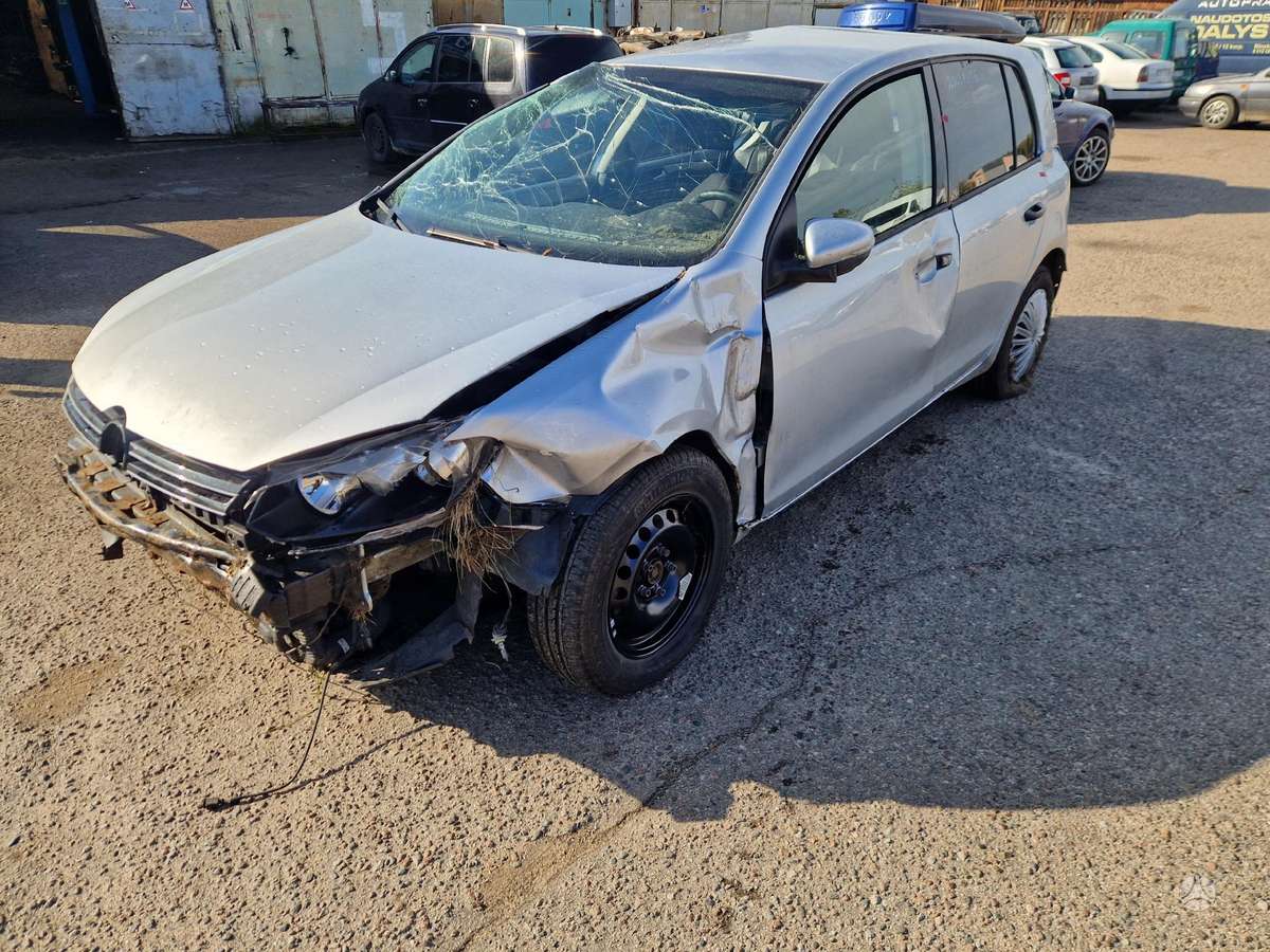 Volkswagen Golf Minsko pl 33a 5 angaras