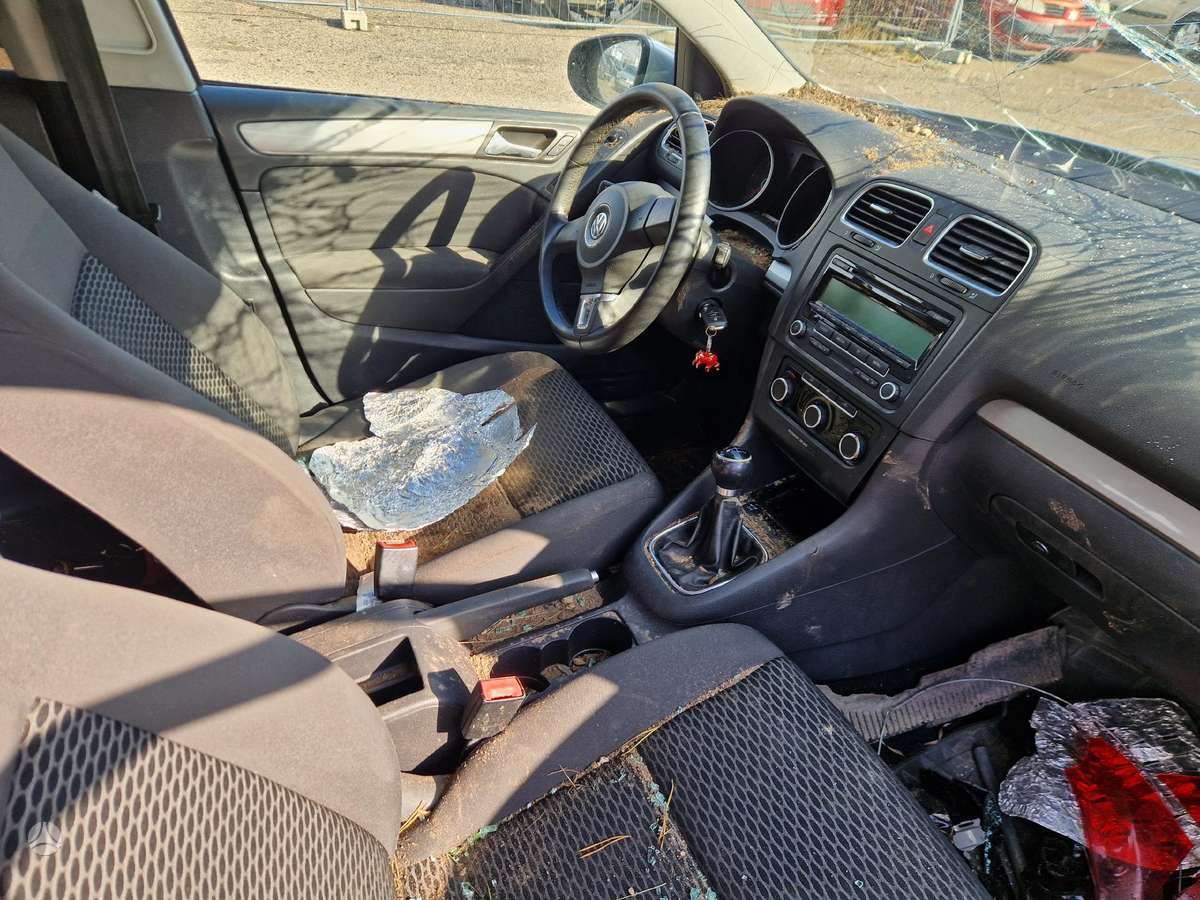 Volkswagen Golf Minsko pl 33a 5 angaras