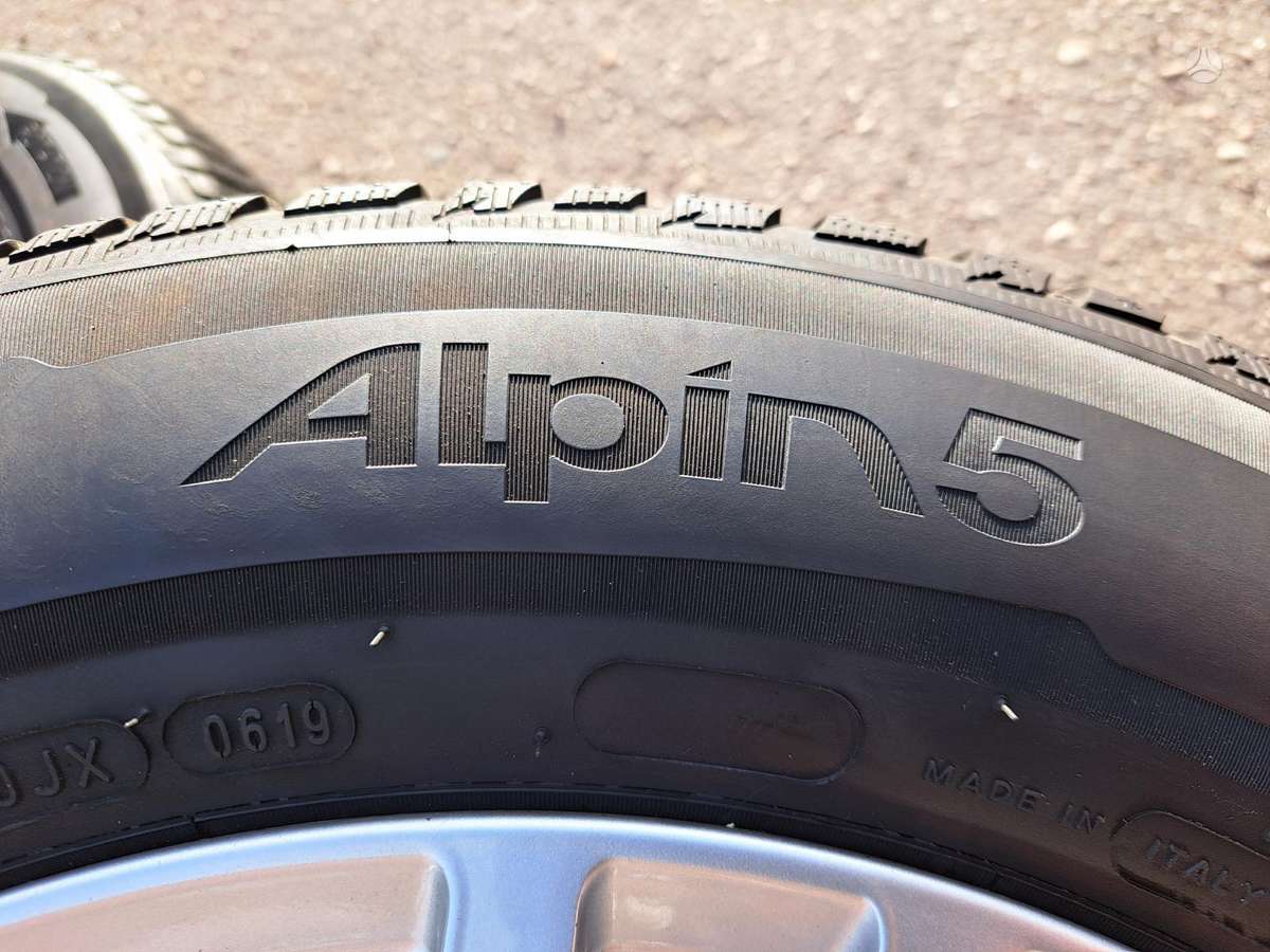 Michelin Alpin5, всесезонные 215/65 R17
