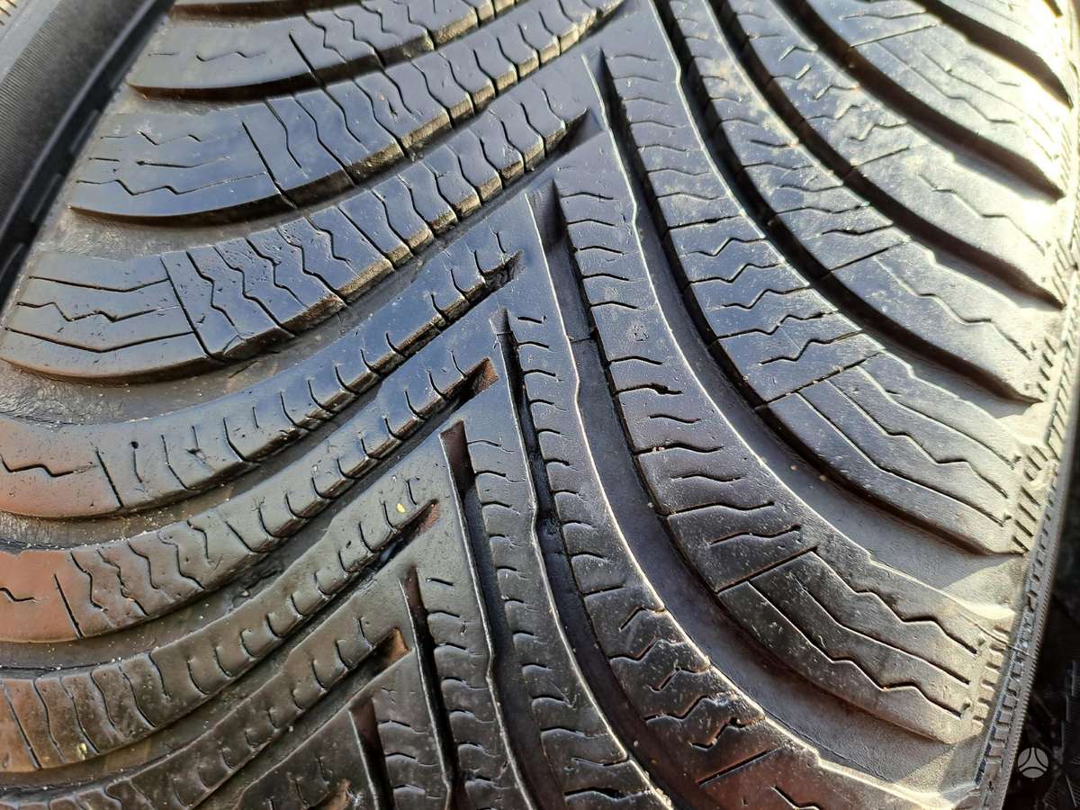 Michelin Alpin5, universalios 215/65 R17