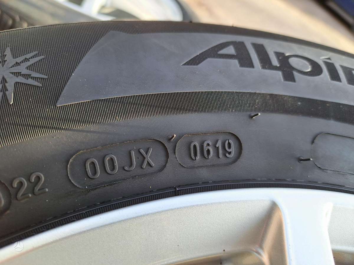 Michelin Alpin5, universalios 215/65 R17