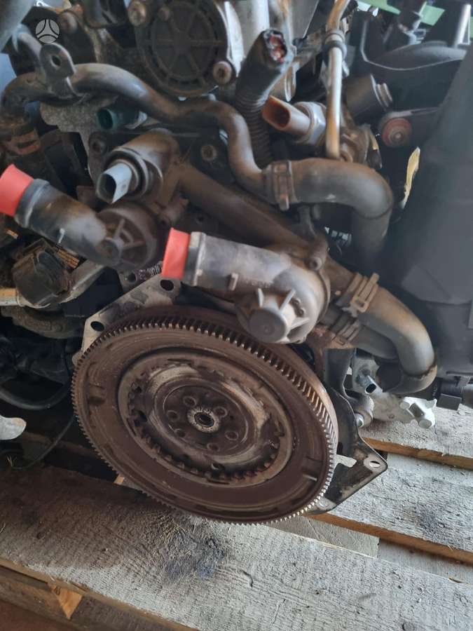 Volkswagen Touran, CDGA, двигатель