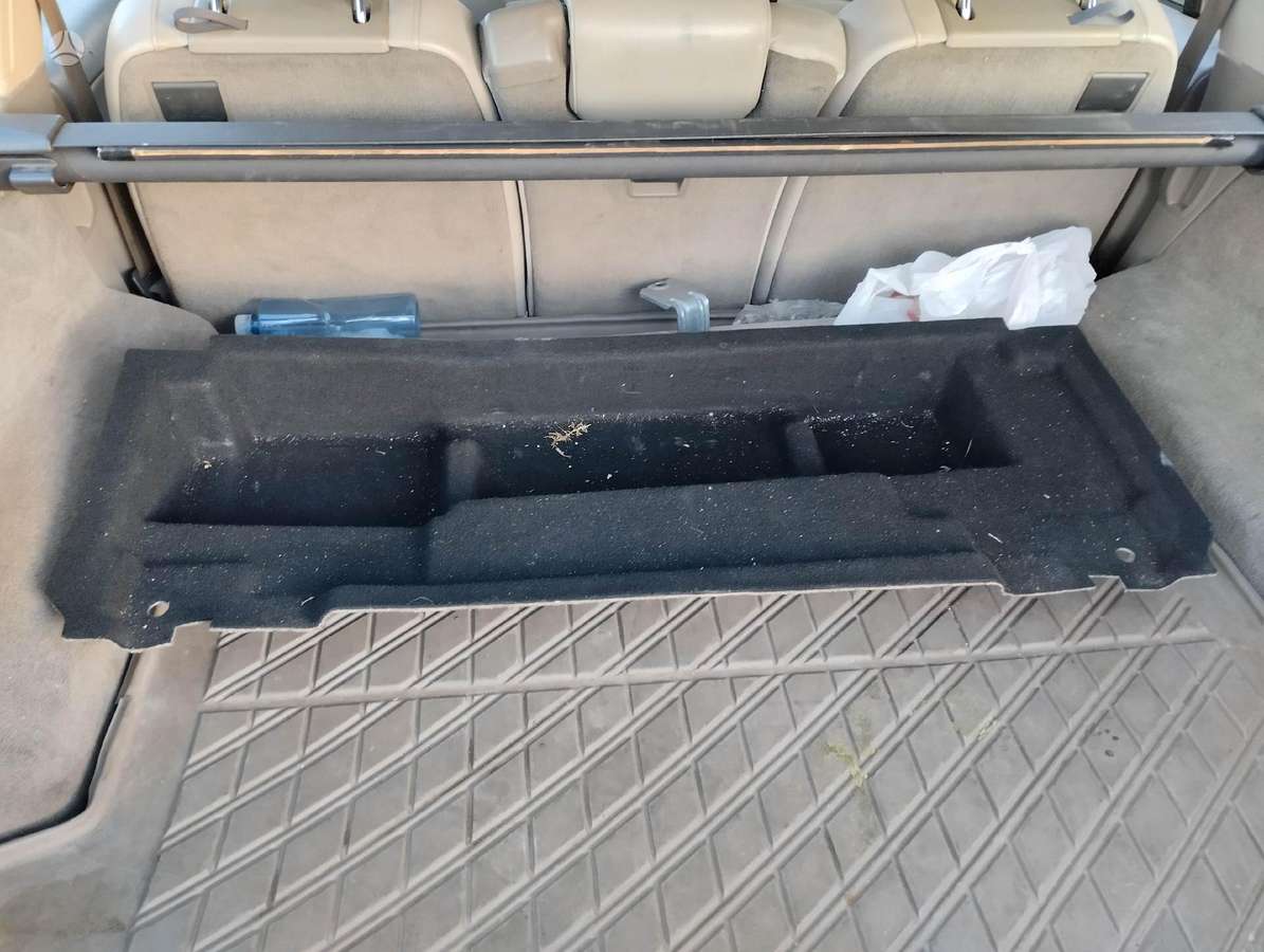 Volvo XC90 for parts