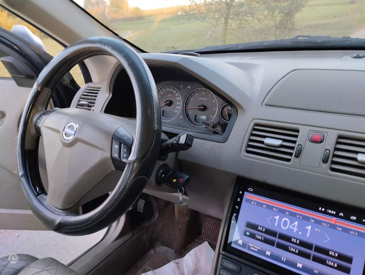 Volvo XC90 for parts