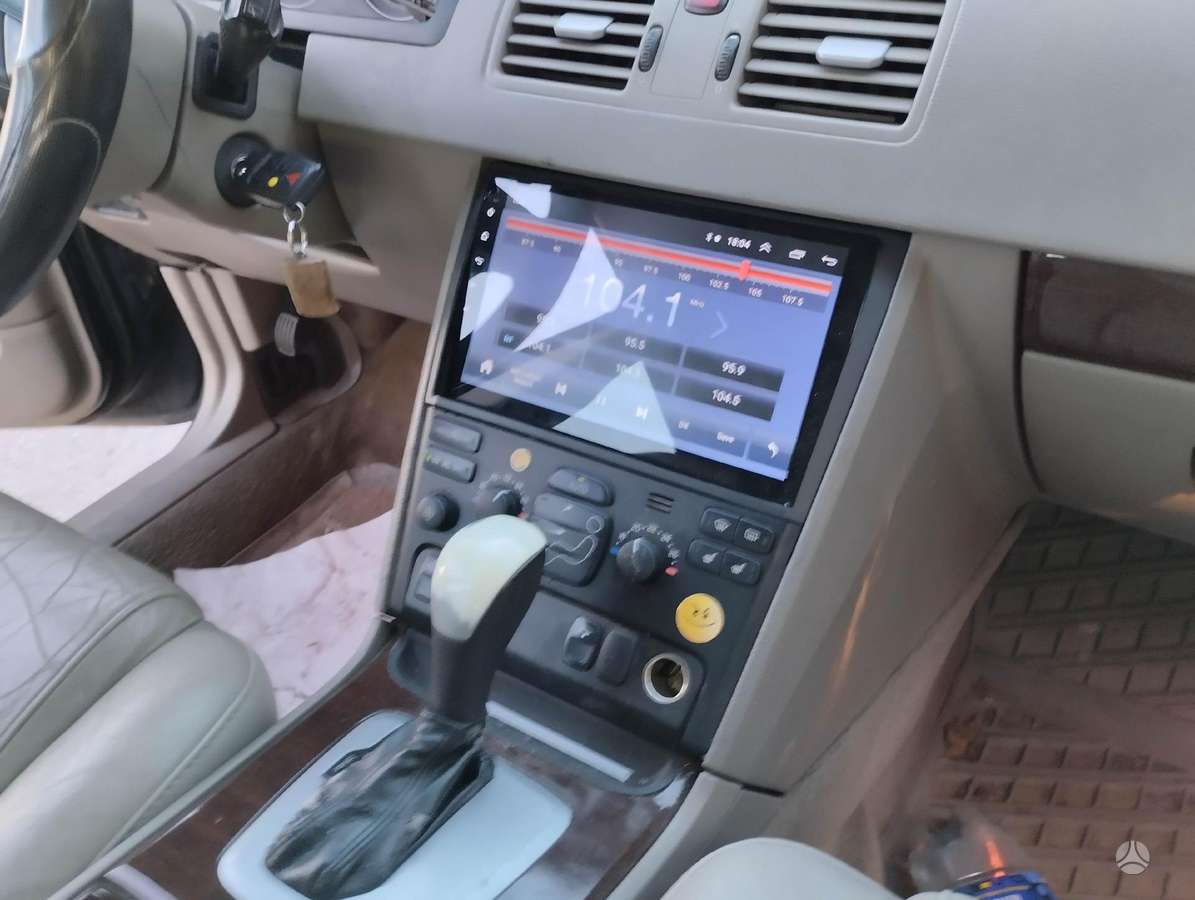 Volvo XC90 по частям