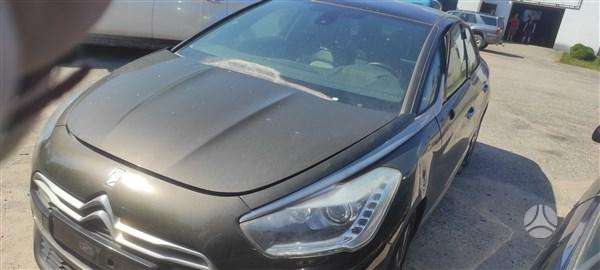 Citroen DS5
