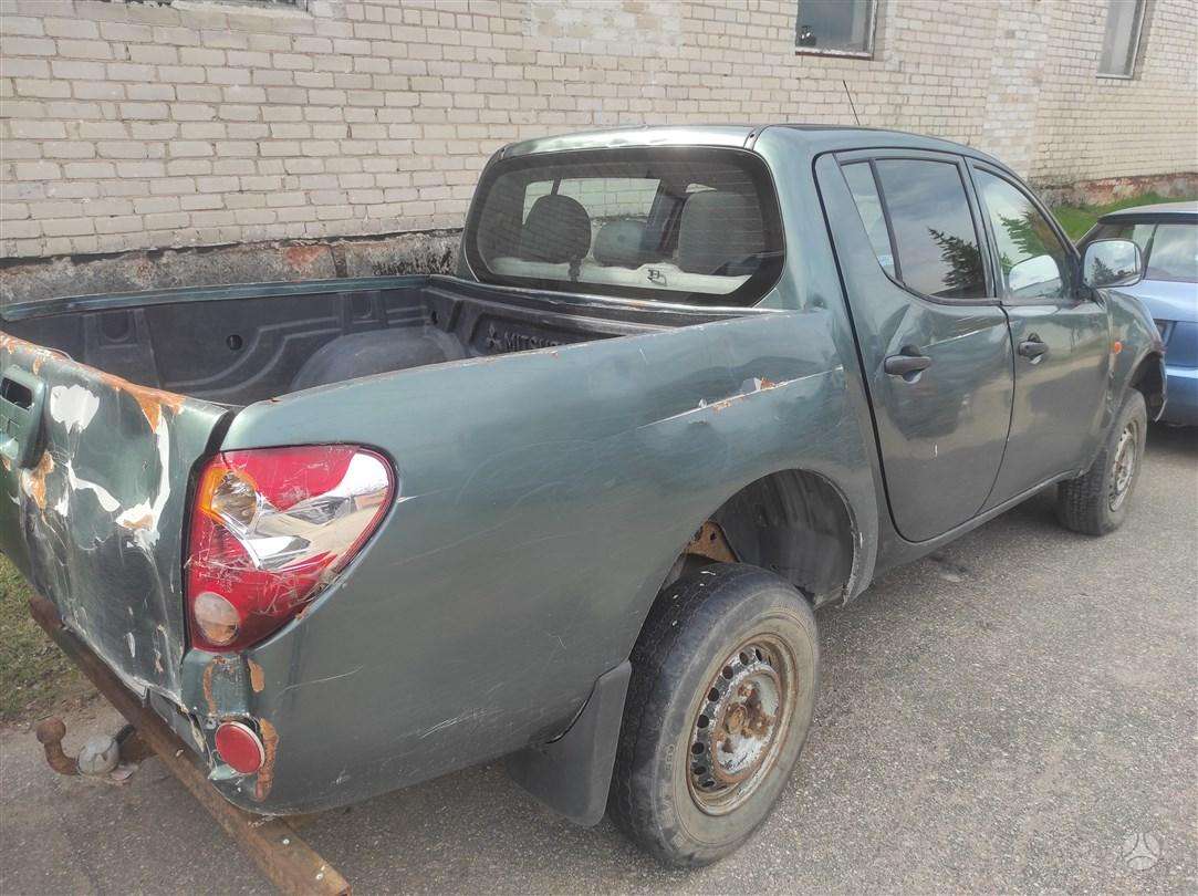 Mitsubishi L200