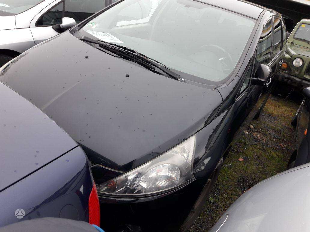 Mitsubishi Grandis