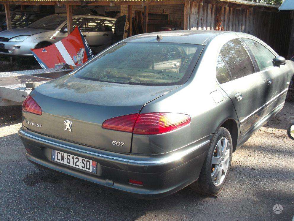 Peugeot 607