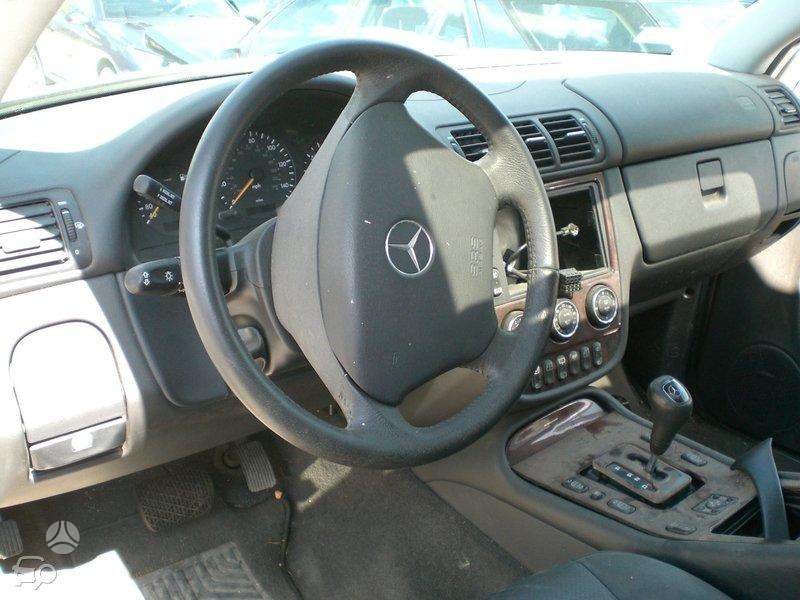 Mercedes-Benz ML350