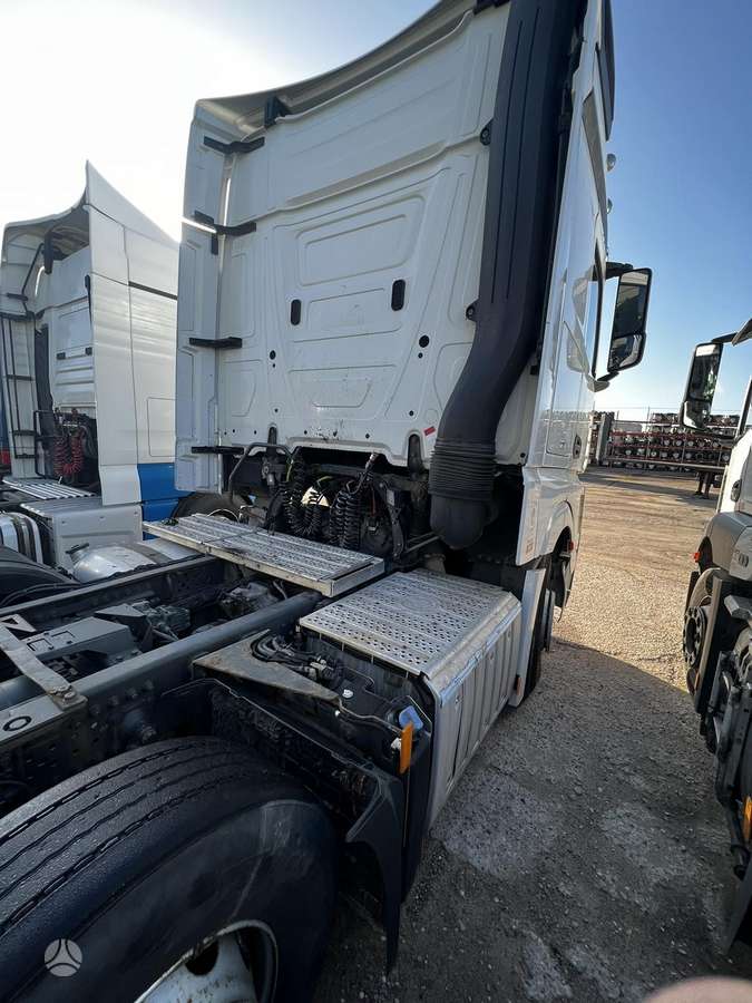 Mercedes-Benz ACTROS, тягачи