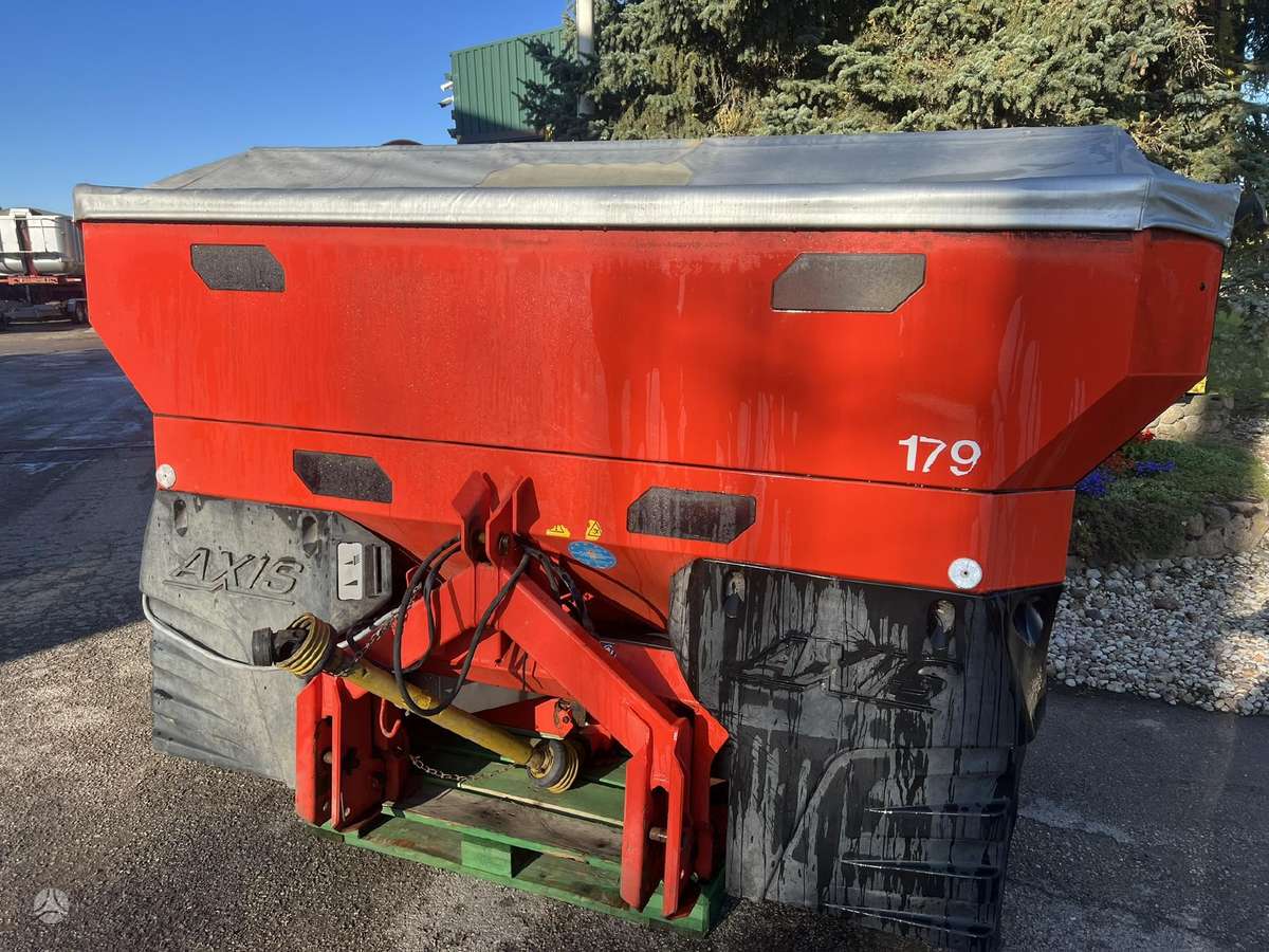 Kuhn Rauch Axis 30.1 W, разбрасыватели