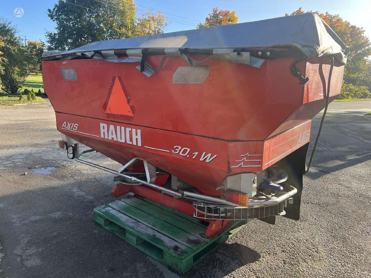 Kuhn Rauch Axis 30.1 W, spreaders