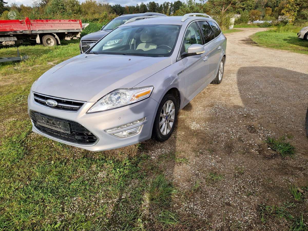 Ford Mondeo dalimis