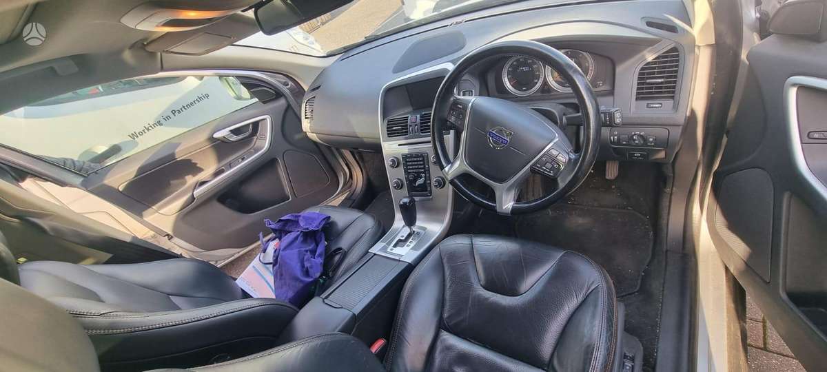 Volvo XC60 по частям