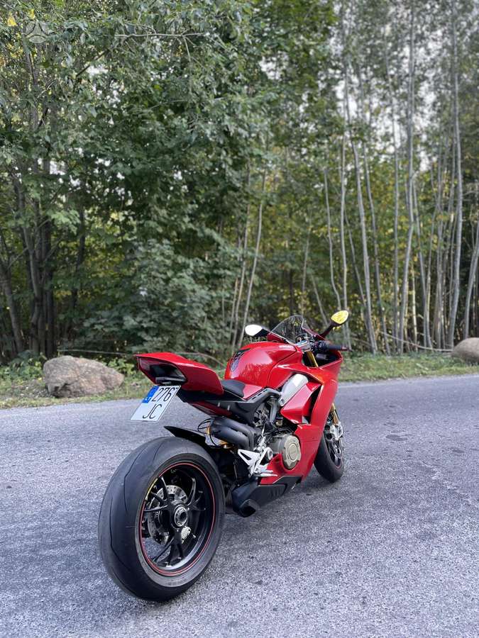 Ducati Panigale 1100cc, superbikes