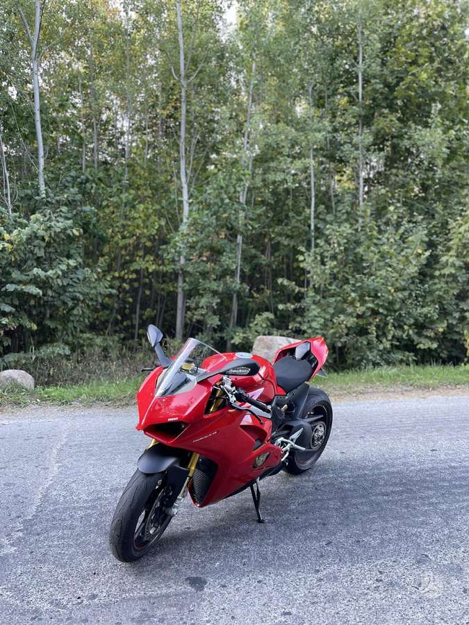 Ducati Panigale 1100cc, superbikes