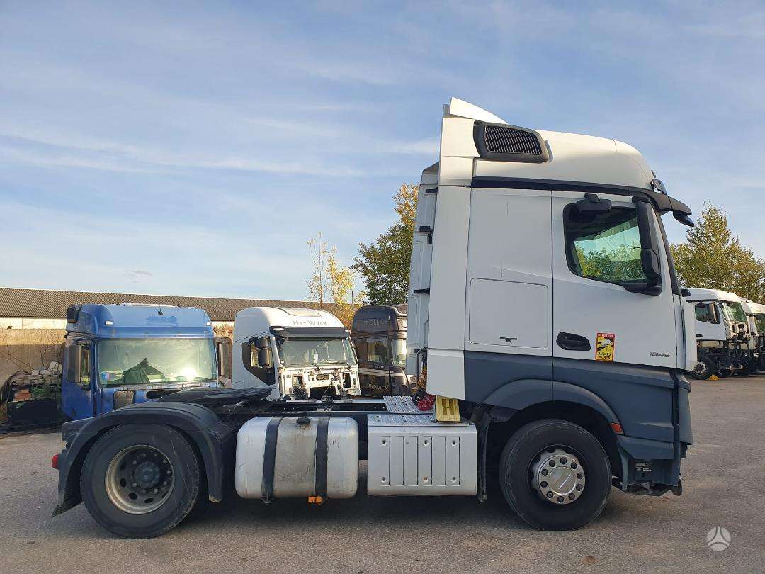 Mercedes-Benz Actros, semi-trailer trucks