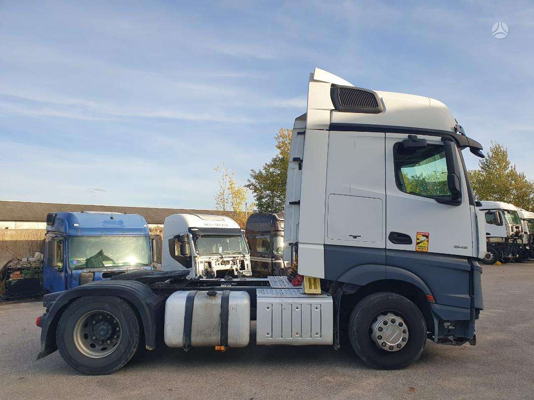 Mercedes-Benz Actros, тягачи