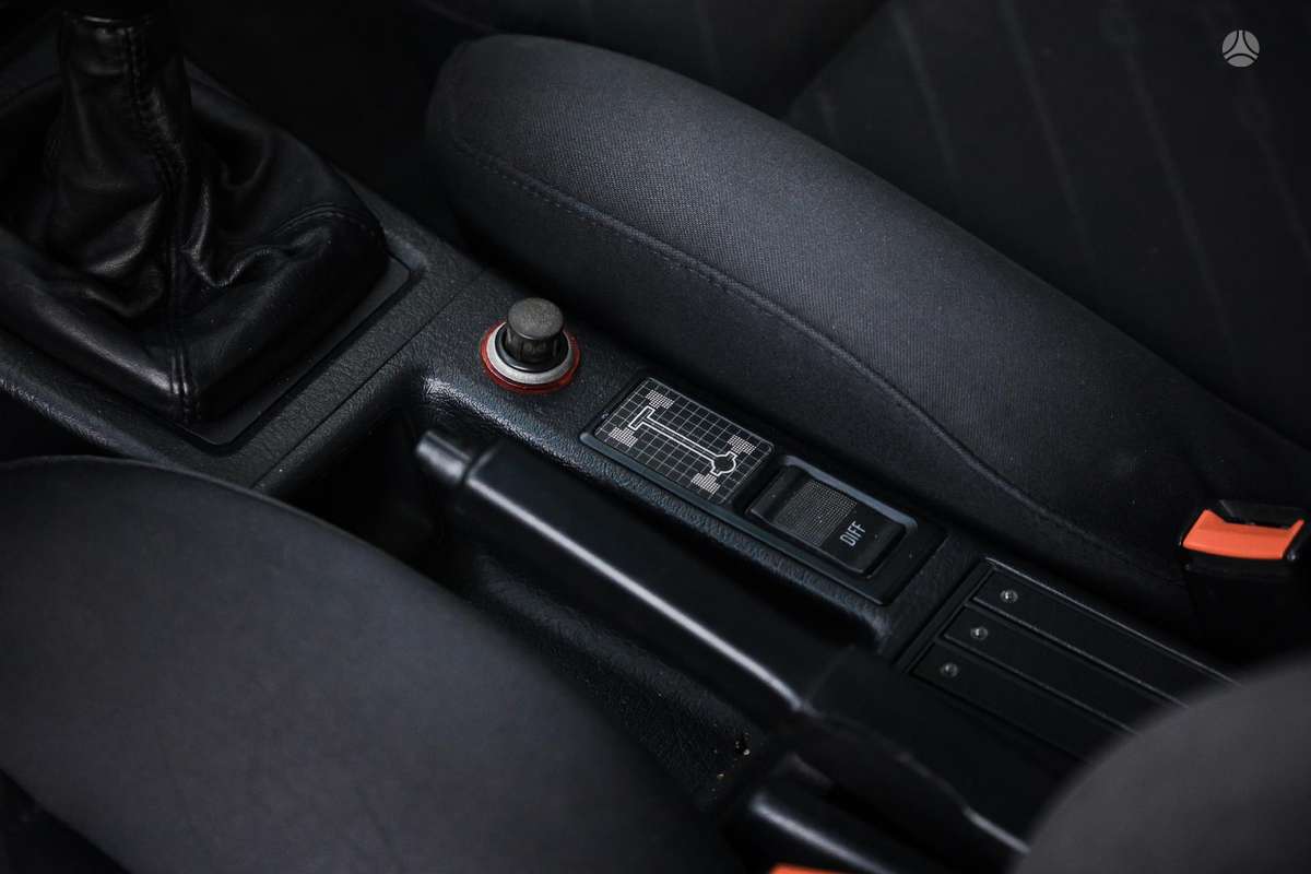 Audi 90, 2.2 l., Седан