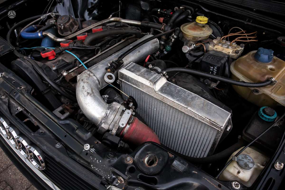 Audi 90, 2.2 l., Седан