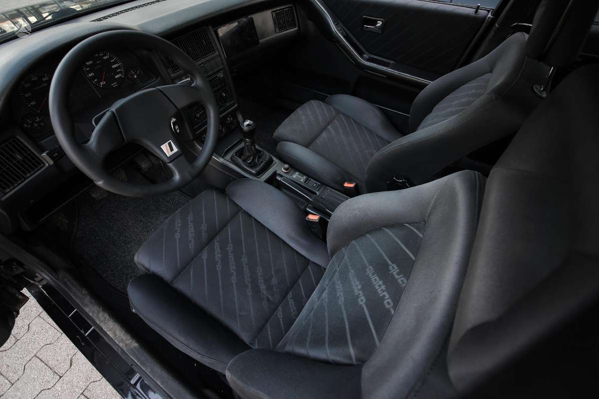 Audi 90, 2.2 l., Седан
