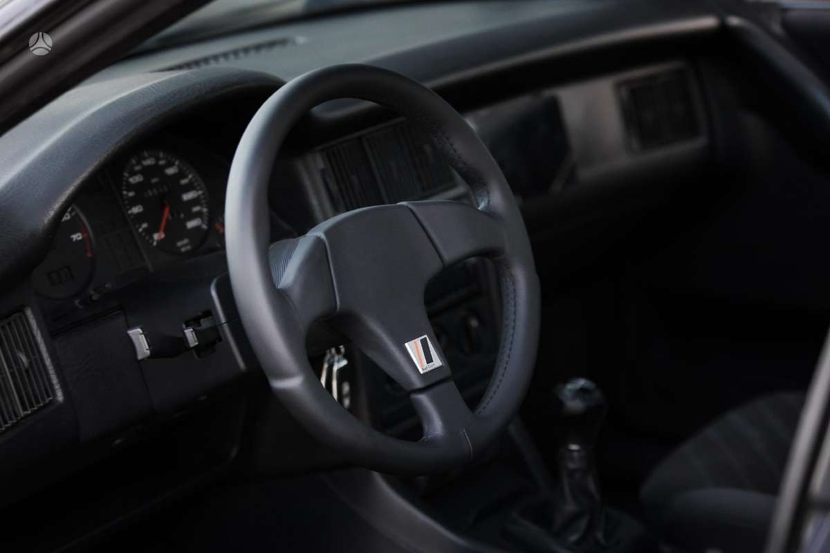 Audi 90, 2.2 l., Седан
