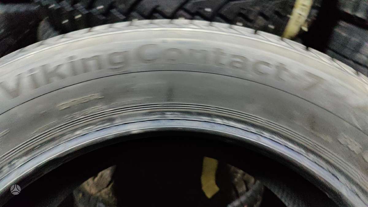 Continental ContiVikingConract 7, winter 225/55 R17
