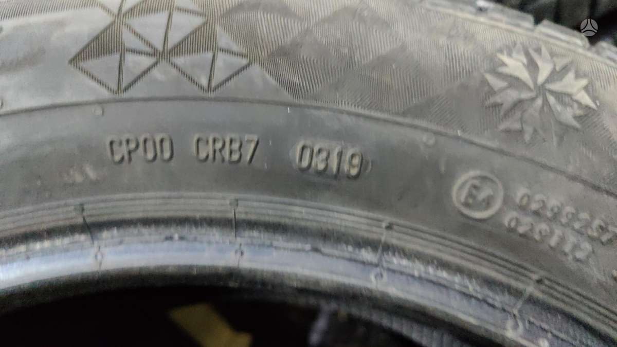 Continental ContiVikingConract 7, winter 225/55 R17