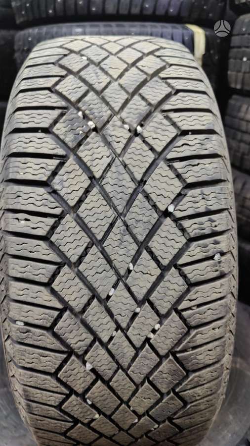 Continental ContiVikingConract 7, winter 225/55 R17