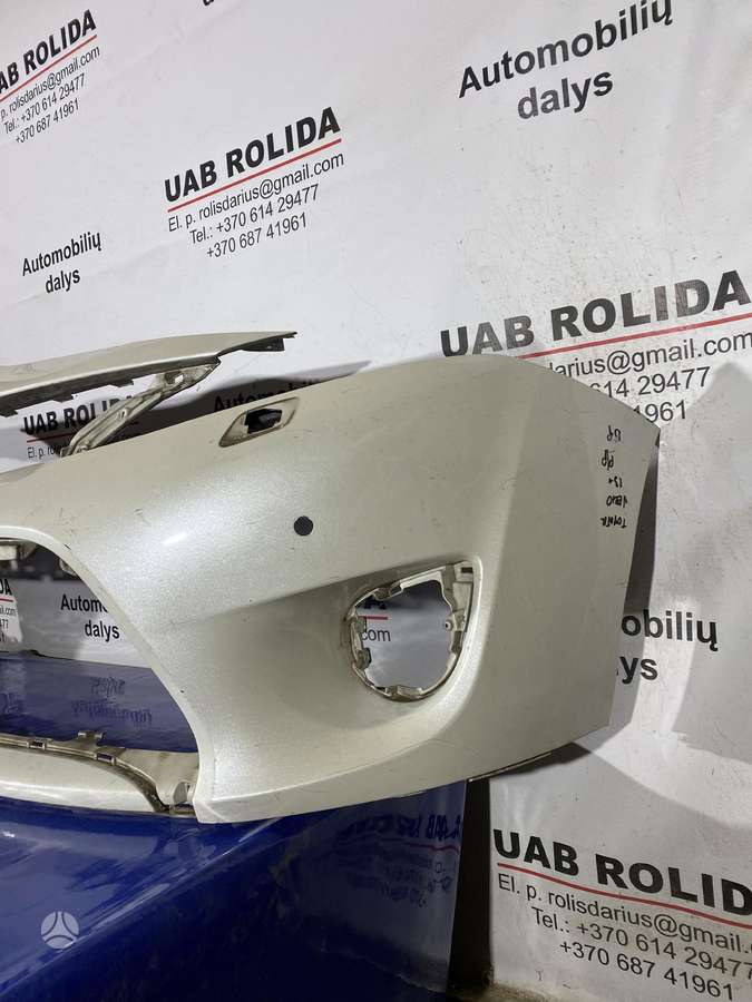 Toyota Verso kėbulo dalys
