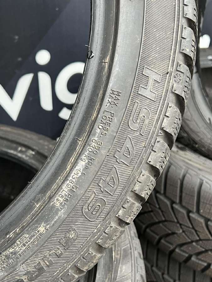 Falken EUROWINTER HS449, зимние 225/45 R19