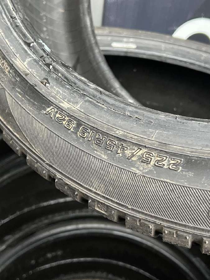 Falken EUROWINTER HS449, зимние 225/45 R19
