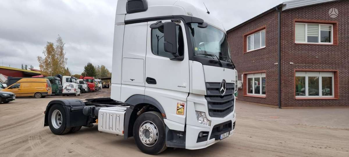 Mercedes-Benz ACTROS 1845, double sleeper