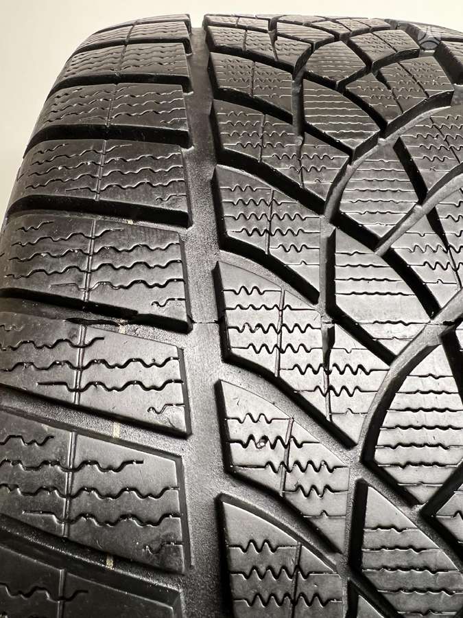 Goodyear UltraGripPerfomance 2023m, winter 265/40 R20