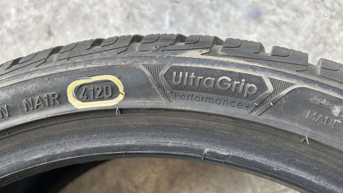 Goodyear ULTRA GRIP, winter 225/40 R18