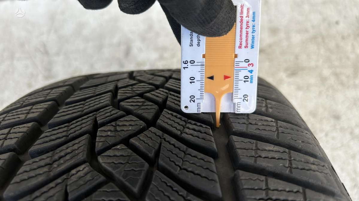 Goodyear ULTRA GRIP, winter 225/40 R18