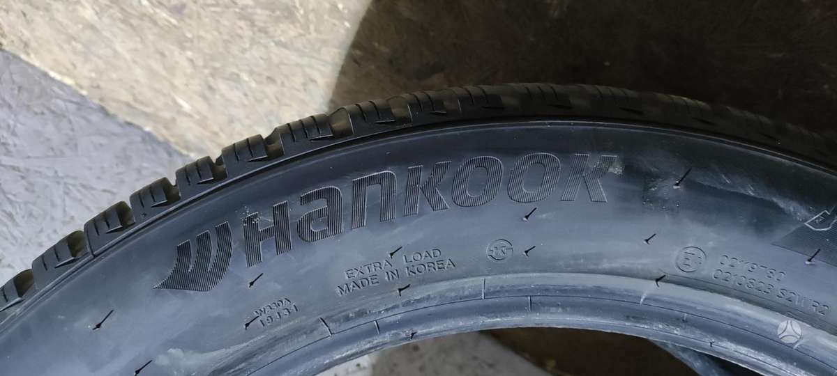 Hankook ICEPT EVO 3, winter 275/45 R20