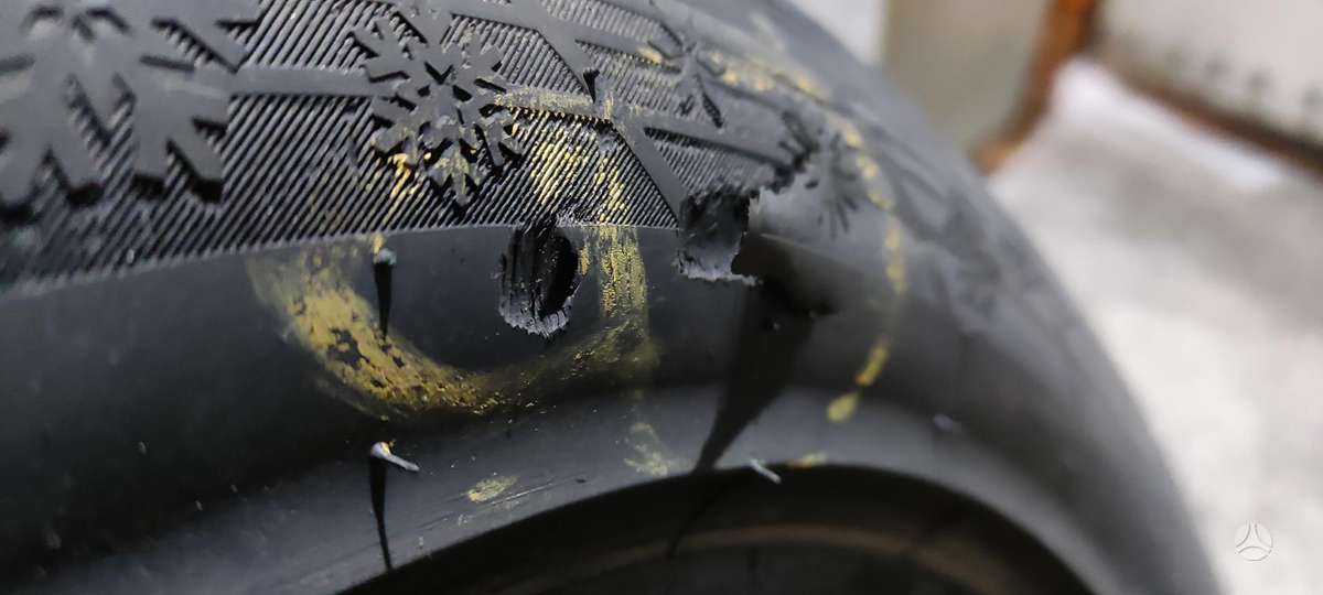 Hankook ICEPT EVO 3, winter 275/45 R20