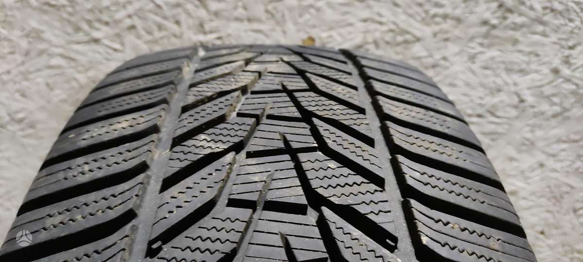 Hankook ICEPT EVO 3, winter 275/45 R20