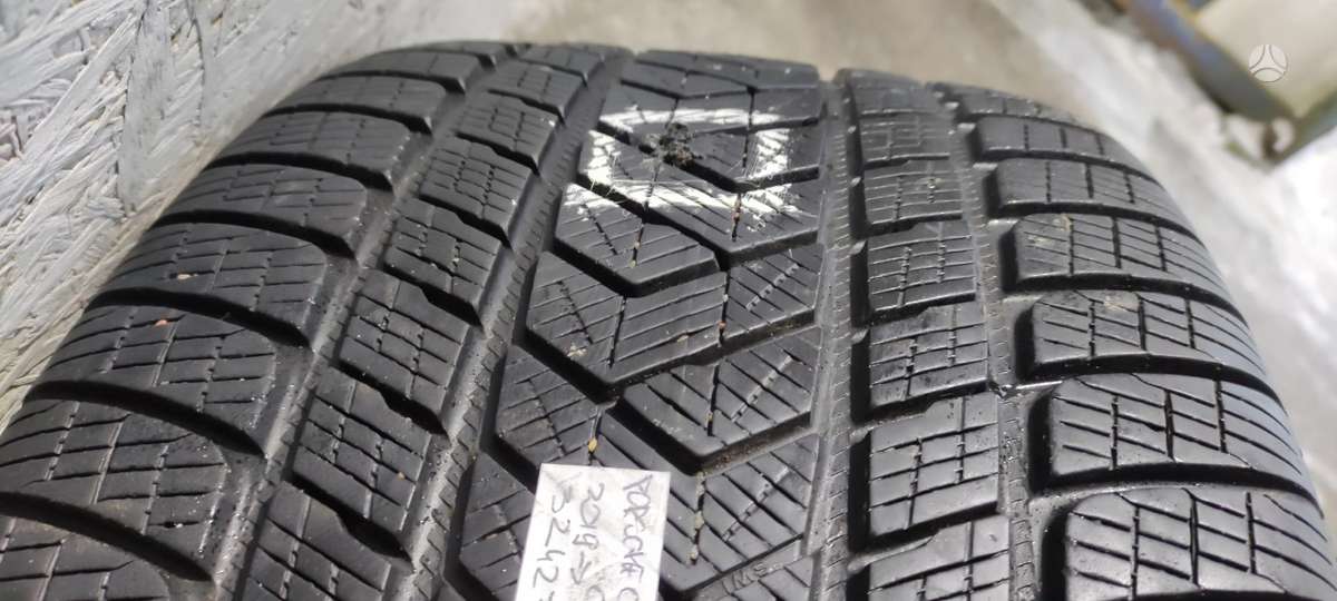 Pirelli SCORPION WINTER, winter 305/35 R21