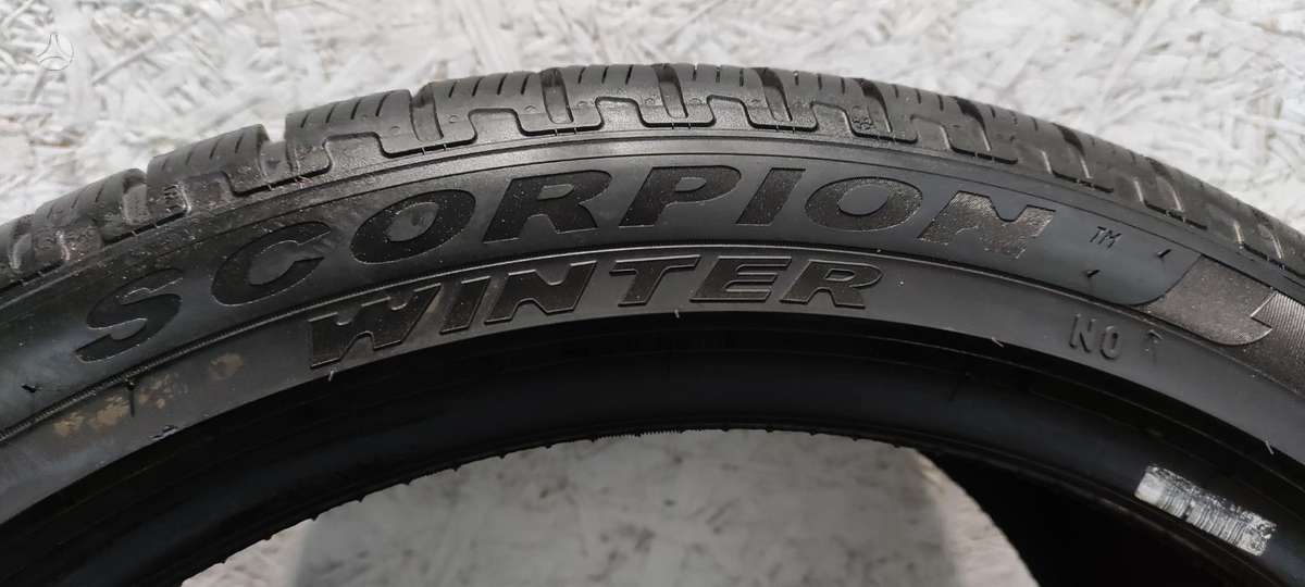 Pirelli SCORPION WINTER, winter 305/35 R21