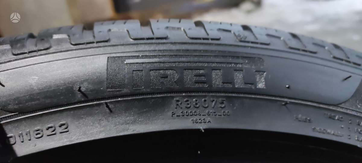 Pirelli SCORPION WINTER, winter 305/35 R21